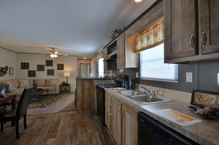 Alamo Lite 16562T | 2 bedroom, 2 bathroom, 859 sqft home. Built by Cavco - Seguin.