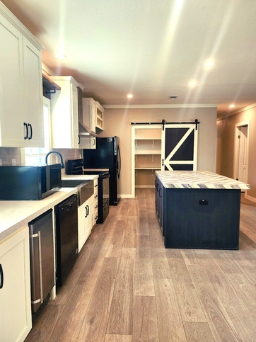 Arinco-houseです 4 Bed Manufactured Home in New Braunfels TX - HOMELAND 68' ON