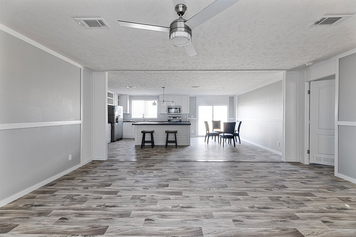 Valu Maxx Premier 32684E | 4 bedroom, 2 bathroom, 2085 sqft home | Built by Cavco - Seguin in Seguin, TX.