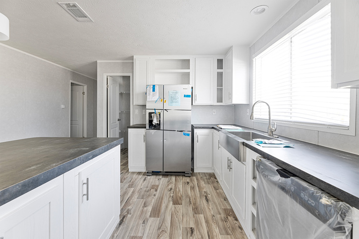Valu Maxx Premier 32684E | 4 bedroom, 2 bathroom, 2085 sqft home | Built by Cavco - Seguin in Seguin, TX.
