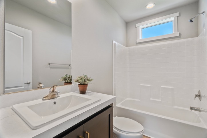 Evergreen 28583F | 3 bedroom, 2 bathroom, 1546 sqft home. Built by Cavco - Woodburn in Woodburn, OR.