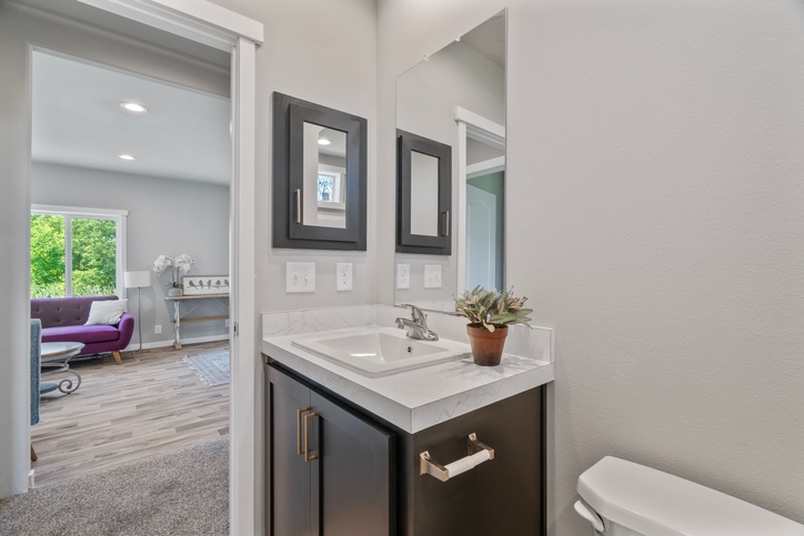 Evergreen 28583F | 3 bedroom, 2 bathroom, 1546 sqft home. Built by Cavco - Woodburn in Woodburn, OR.