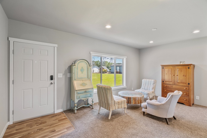 Evergreen 28583F | 3 bedroom, 2 bathroom, 1546 sqft home. Built by Cavco - Woodburn in Woodburn, OR.