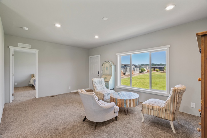 Evergreen 28583F | 3 bedroom, 2 bathroom, 1546 sqft home. Built by Cavco - Woodburn in Woodburn, OR.
