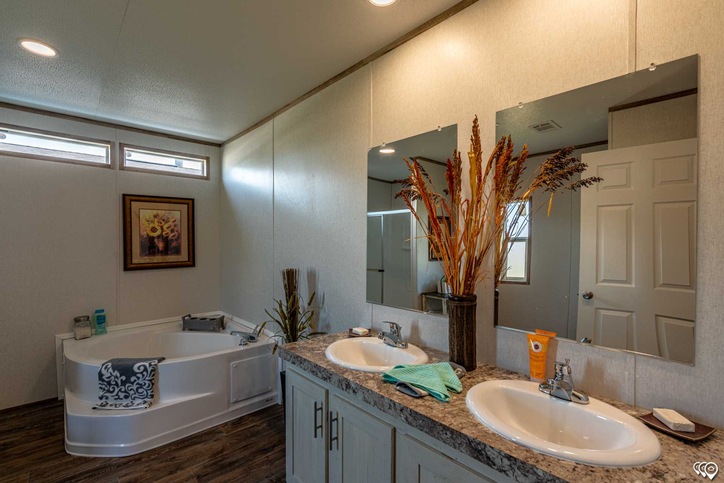 Pinnacle 28563P | 3 bedroom, 2 bathroom, 1492 sqft home | Built by Cavco - Waco in Waco, TX.