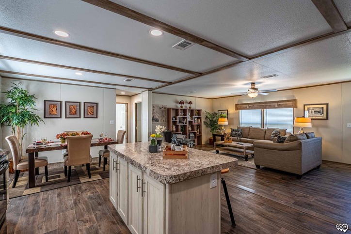 Pinnacle 28563P | 3 bedroom, 2 bathroom, 1492 sqft home | Built by Cavco - Waco in Waco, TX.