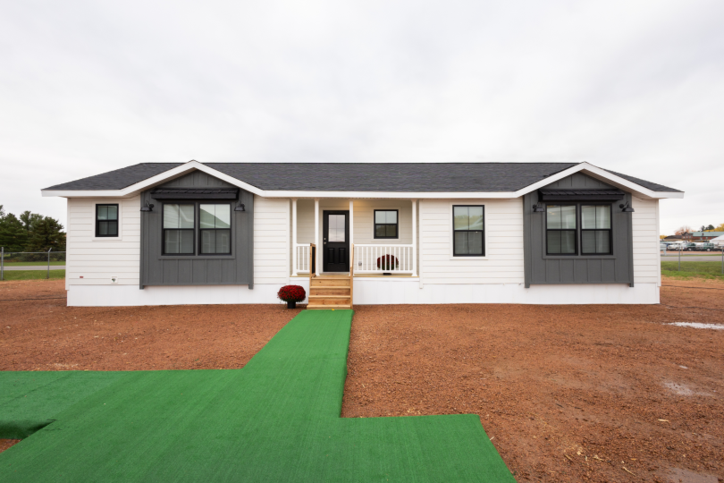 Farmhouse 28563F | 3 bedroom, 2 bathroom, 1493 sqft home | Built by Cavco - Dorchester in Dorchester, WI.