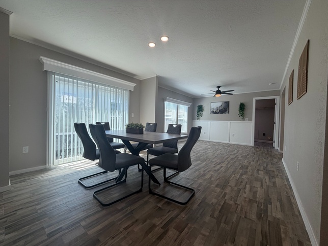 Topaz-HAVE YOUR NEW HOME DELIVERED IMMEDIATELY 28603A Albuquerque NM
