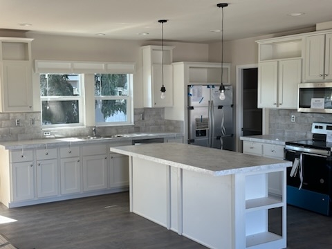 The Urban Homestead 30563H Woodburn OR