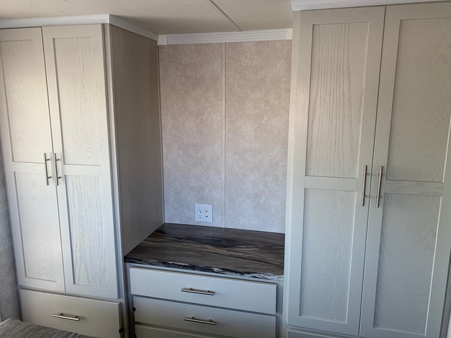 Country Manor 100162S | 1 bedroom, 1 bathroom, 387 sqft home. Built by Cavco - Nappanee in Nappanee, IN.
