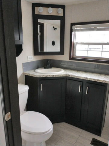 Country Manor 100162S | 1 bedroom, 1 bathroom, 387 sqft home. Built by Cavco - Nappanee in Nappanee, IN.