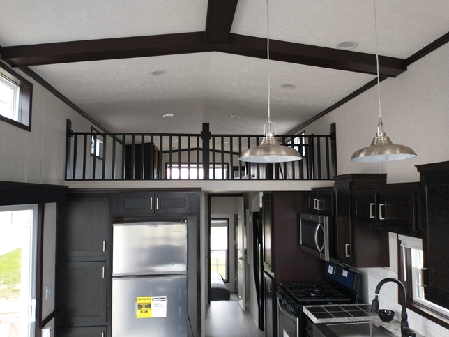 Country Manor 100162S | 1 bedroom, 1 bathroom, 387 sqft home. Built by Cavco - Nappanee in Nappanee, IN.