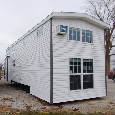 Country Manor 100162S | 1 bedroom, 1 bathroom, 387 sqft home. Built by Cavco - Nappanee in Nappanee, IN.