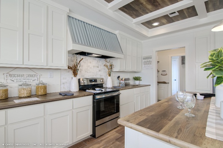 Pearl 32784P | 4 bedroom, 2 bathroom, 2040 sqft home. Built by Cavco - Lake Arlington in Fort Worth, TX.