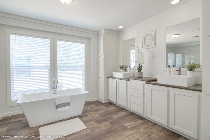 Pearl 32784P | 4 bedroom, 2 bathroom, 2040 sqft home. Built by Cavco - Lake Arlington in Fort Worth, TX.