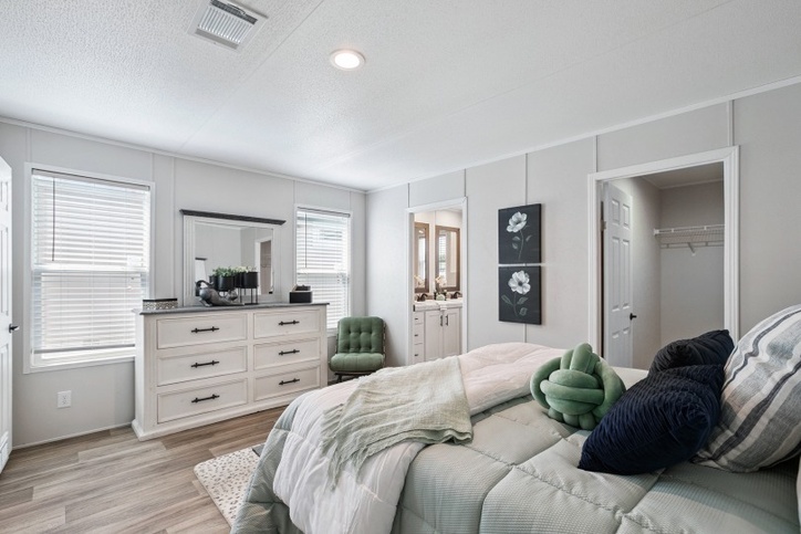 Valor Farmhouse of LOVE~! 16763N Elmendorf TX