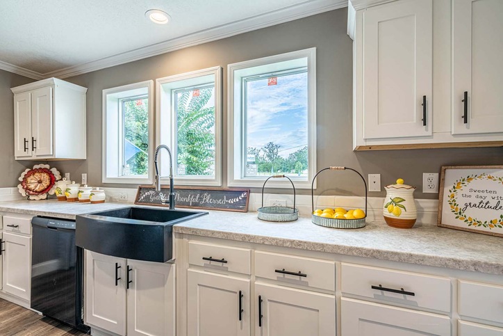 Isidro 32603C | 3 bedroom, 2 bathroom, 1780 sqft home | Built by Cavco - Moultrie in Moultrie, GA.