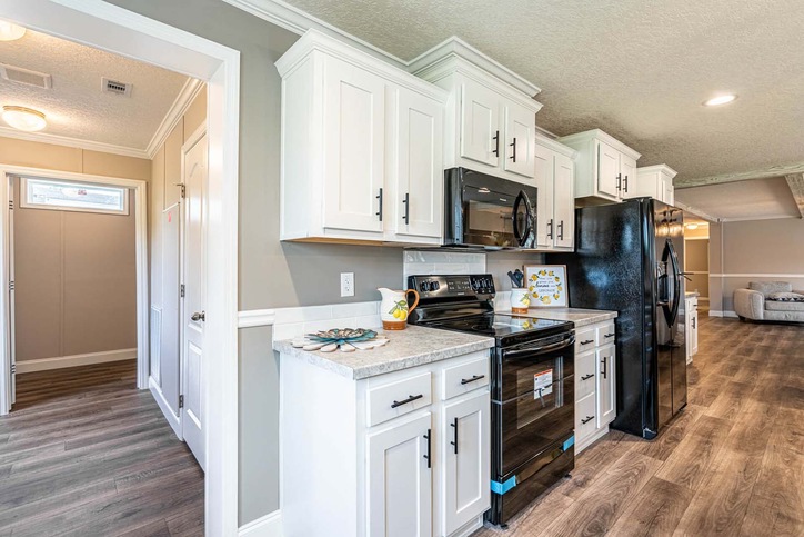 Isidro 32603C | 3 bedroom, 2 bathroom, 1780 sqft home | Built by Cavco - Moultrie in Moultrie, GA.
