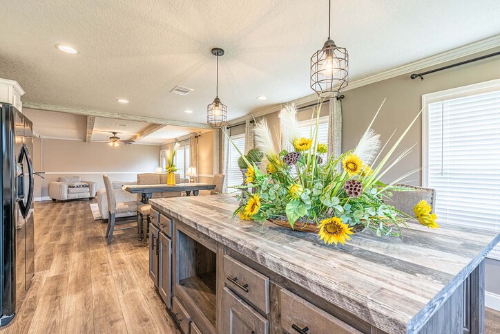 Isidro 32603C | 3 bedroom, 2 bathroom, 1780 sqft home | Built by Cavco - Moultrie in Moultrie, GA.