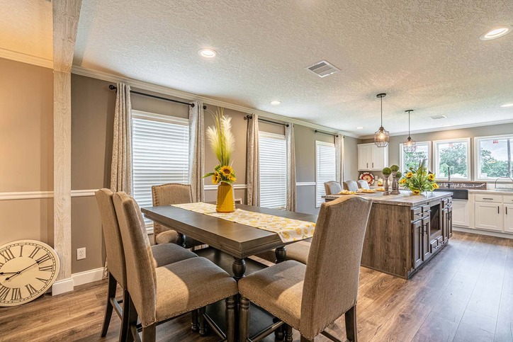 Isidro 32603C | 3 bedroom, 2 bathroom, 1780 sqft home | Built by Cavco - Moultrie in Moultrie, GA.