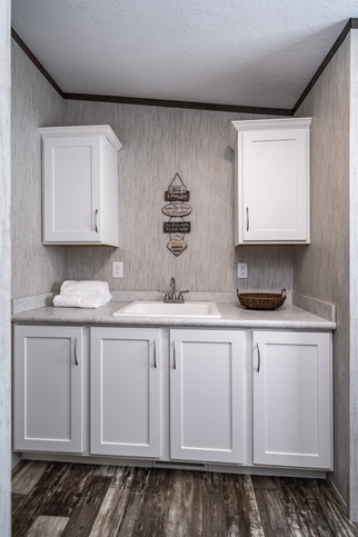 Eastland Concepts 28643E | 3 bedroom, 2 bathroom, 1707 sqft home. Built by Cavco - Shippenville in Shippenville, PA.