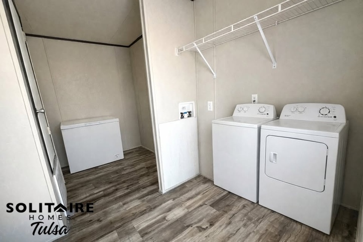 The Cavco Tumbleweed - READY FOR IMMEDIATE DELIVERY 28603U Tulsa OK