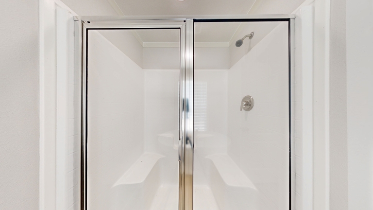 Emerald R48F Primary Bathroom Diamond Series Huntsville TX