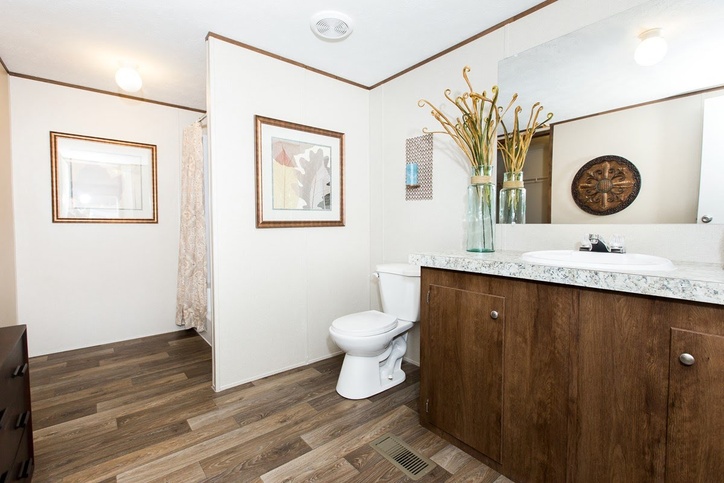 The Marvel 28564AH– 4 Bed / 2 Bath / Den – 1,475 Sq. Ft.