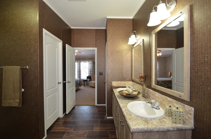 Kensington 28604K | 4 bedroom, 2 bathroom, 1640 sqft home | Built by Cavco - Fort Worth in Fort Worth, TX.