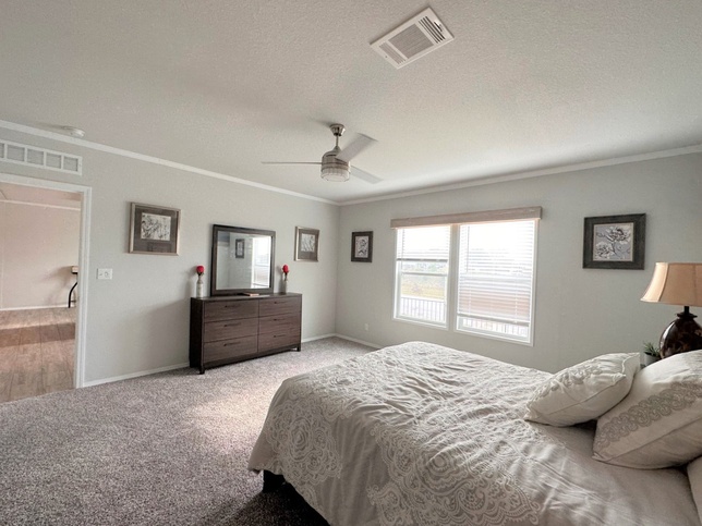 The Somerset FT32604A - 4 Bed / 2 Bath - 1,860 Sq. Ft.