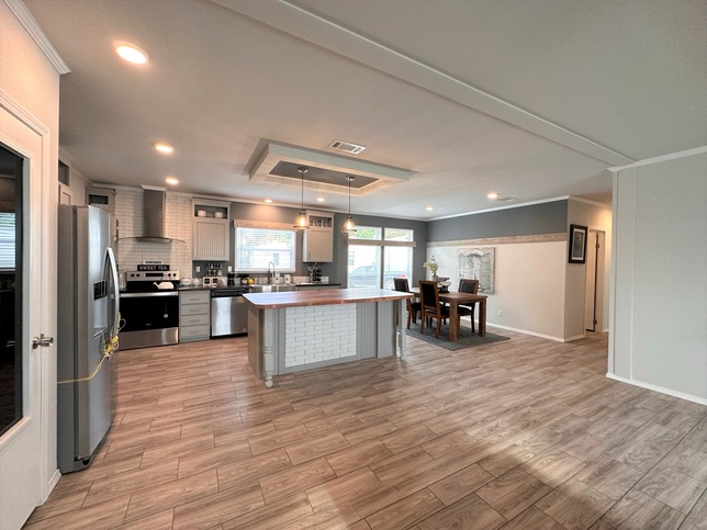 The Somerset FT32604A - 4 Bed / 2 Bath - 1,860 Sq. Ft.