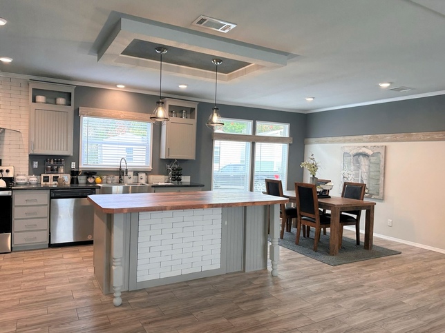 The Somerset FT32604A - 4 Bed / 2 Bath - 1,860 Sq. Ft.