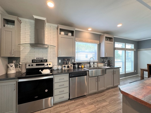 The Somerset FT32604A - 4 Bed / 2 Bath - 1,860 Sq. Ft.