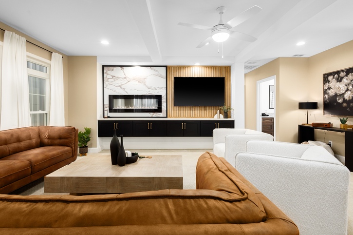 Ultra 32643CM | 3 bedroom, 2 bathroom, 1984 sqft home. Built by Cavco - Emlenton in Emlenton, PA.