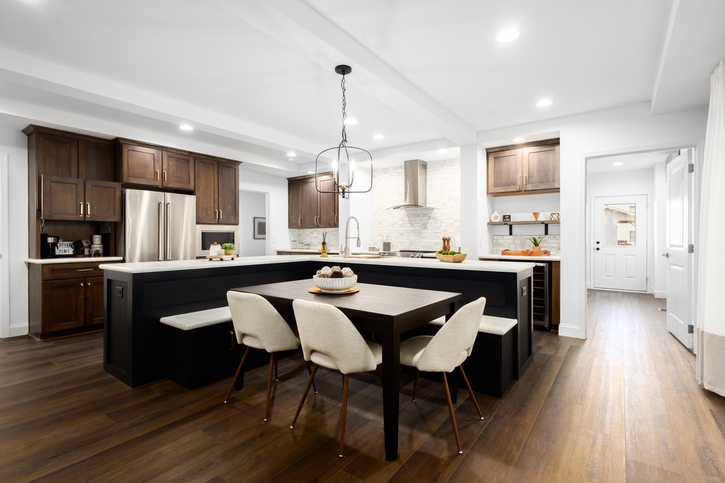 Ultra 32643CM | 3 bedroom, 2 bathroom, 1984 sqft home. Built by Cavco - Emlenton in Emlenton, PA.