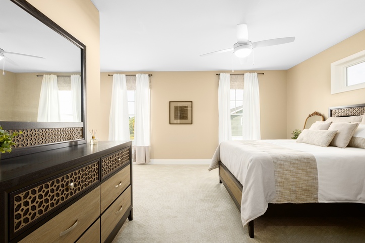 Ultra 32643CM | 3 bedroom, 2 bathroom, 1984 sqft home. Built by Cavco - Emlenton in Emlenton, PA.