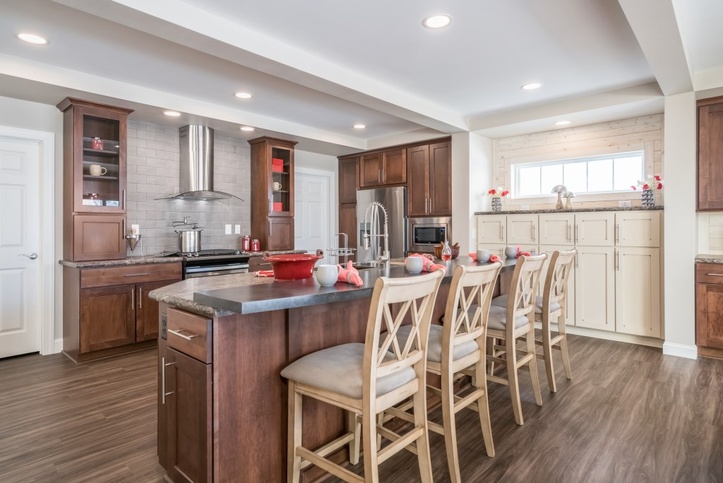 Ultra 32683AM | 3 bedroom, 2 bathroom, 2108 sqft home. Built by Cavco - Emlenton in Emlenton, PA.