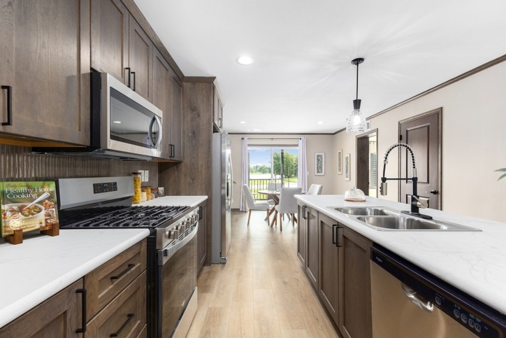 Retreat 28683B | 3 bedroom, 2 bathroom, 1600 sqft home | Built by Cavco - Dorchester in Dorchester, WI.