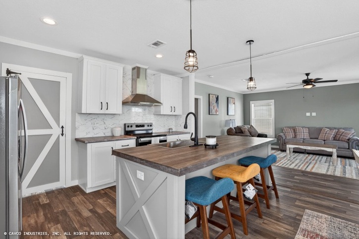 Retreat 30643R | 3 bedroom, 2 bathroom, 1920 sqft home | Built by Cavco - Fort Worth in Fort Worth, TX.