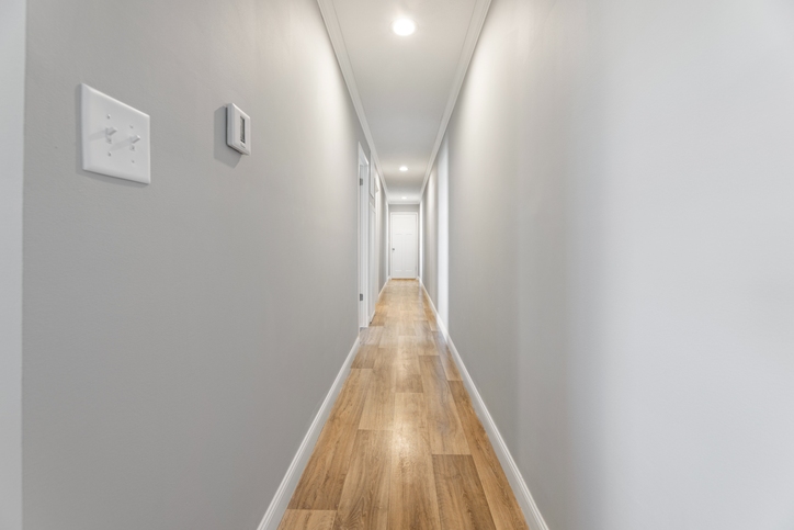 Black line for the Roanoke Duplex. First Nationally Available HUD Approved Duplex | Side A: 2 bedroom, 1 bathroom, 1050 sqft | Side B: 2 bedroom, 1 bathroom, 1050 sqft. Opposite side porches.