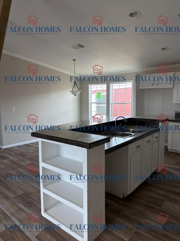 Oak Creek #71 Kitchen Island & Dining Area