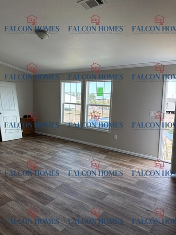 Oak Creek #71 Living Room