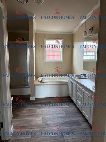 Oak Creek #71 Master Bathroom