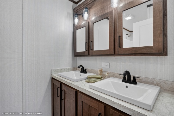 Amelia 32563B | 3 bedroom, 2 bathroom, 1680 sqft home. Built by Cavco - Shippenville in Shippenville, PA.