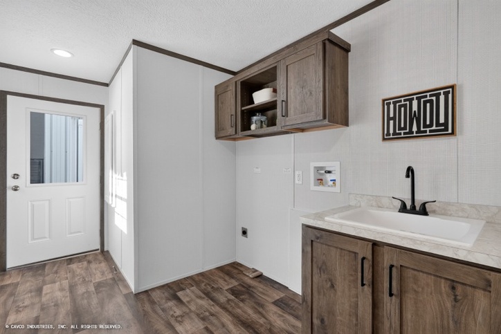 Amelia 32563B | 3 bedroom, 2 bathroom, 1680 sqft home. Built by Cavco - Shippenville in Shippenville, PA.
