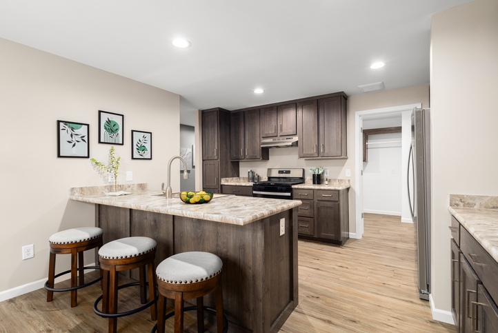 Eastland Concepts 28563F | 3 bedroom, 2 bathroom, 1493 sqft home. Built by Cavco - Shippenville in Shippenville, PA.