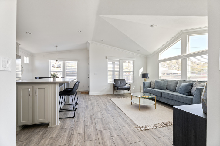 Sedona Ridge 24442A | 2 bedroom, 2 bathroom, 1027 sqft home | Built by Cavco - Goodyear in Goodyear, AZ.