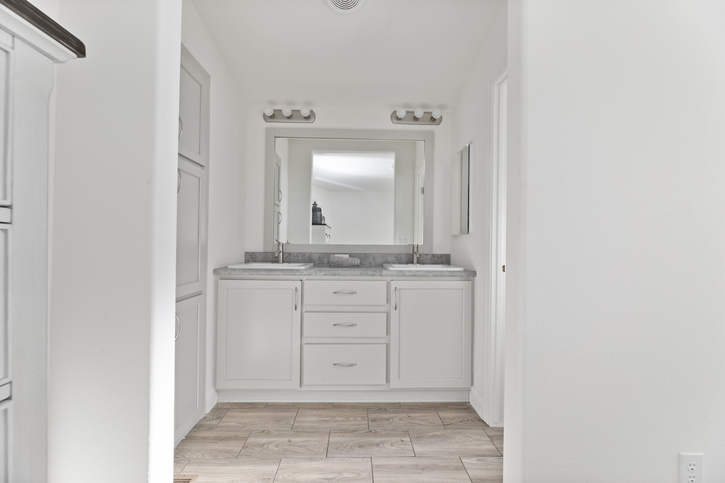 Sedona Ridge 24442A | 2 bedroom, 2 bathroom, 1027 sqft home | Built by Cavco - Goodyear in Goodyear, AZ.