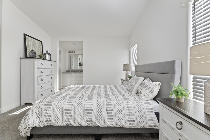 Sedona Ridge 24442A | 2 bedroom, 2 bathroom, 1027 sqft home | Built by Cavco - Goodyear in Goodyear, AZ.
