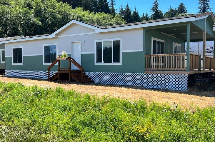 Evergreen 28502E | 2 bedroom, 2 bathroom, 1333 sqft home | Built by Cavco - Woodburn in Woodburn, OR.